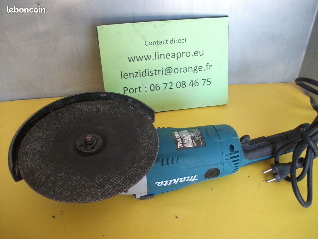 Meuleuse 230mm 2200w.MAKITA GA 9020. LIRAISON OFFERTE.