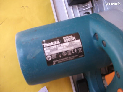 Scie circulaire MAKITA 5903R – 2000 W – Ø 235 mm.  LIRAISON OFFERTE.