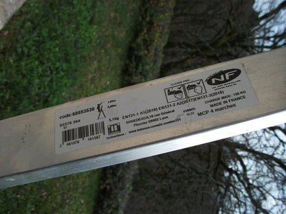 Escabeau PRO XHANDER – 4 marches