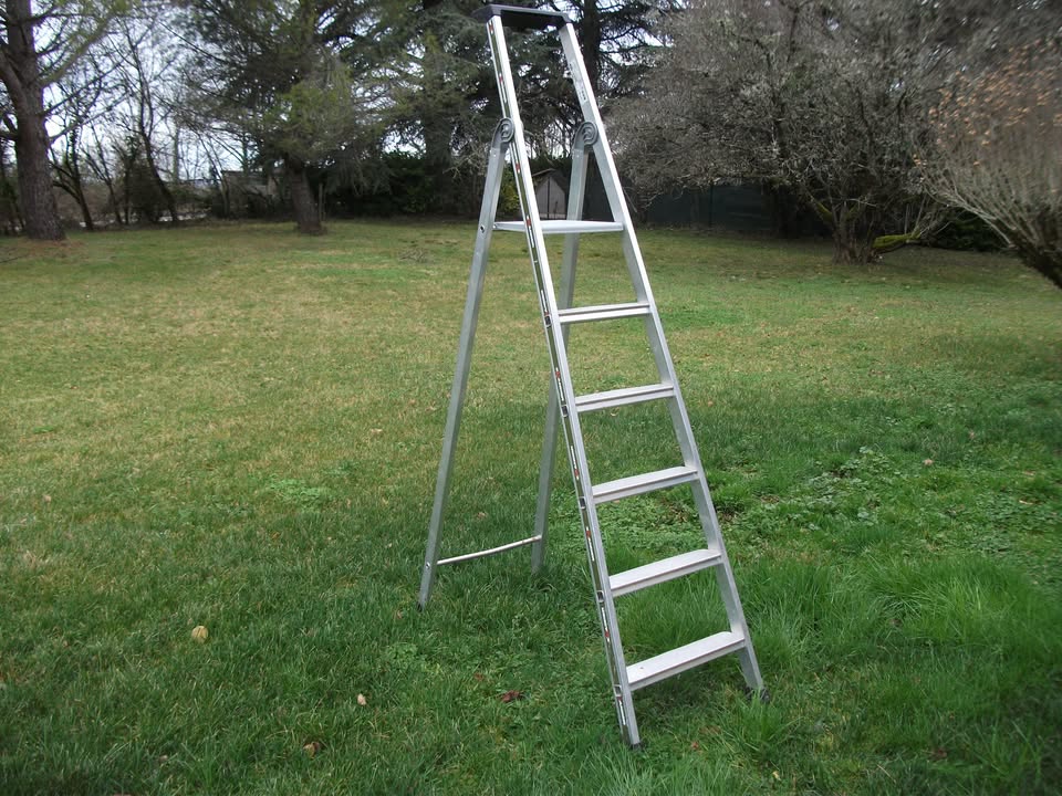 Escabeau PRO XHANDER – 6 marches