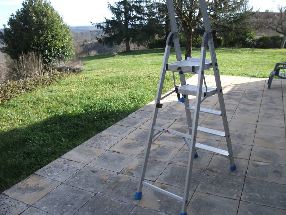 Escabeau aluminium NOVIPRO 6506788 – 5 marches