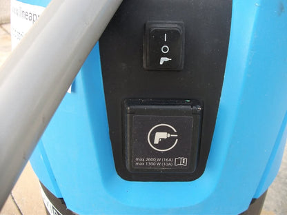 Aspirateur eau et poussière NOVIPRO ASP 25 L. Prise d'asservissement
