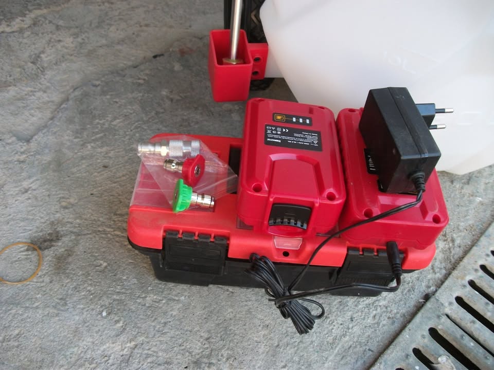 Pulvérisateur sur batterie PROSPRAYER III – 18 V.   LIVRAISON OFFERTE.