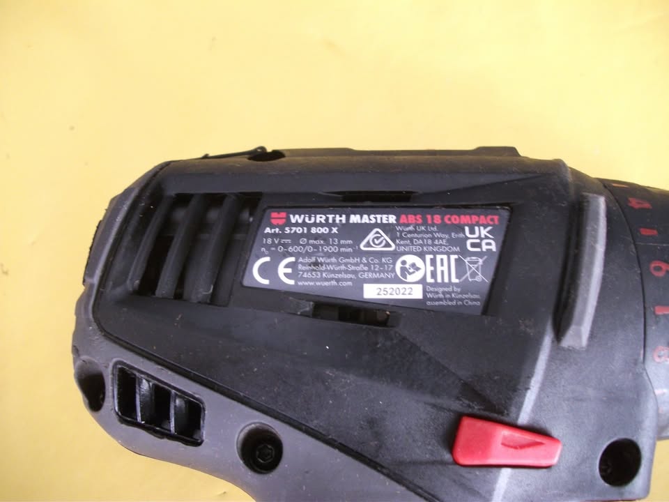 Visseuse-perceuse WÜRTH 18 V + 1 Batterie 2 Ah