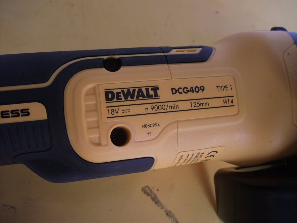 Meuleuse d’angle sans fil DEWALT DCG409.    LIVRAISON SUR POINT RELAY OFFERTE