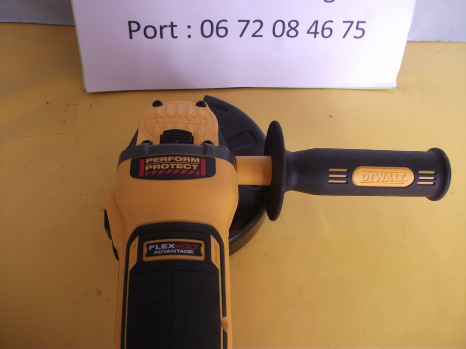 Meuleuse d’angle sans fil DEWALT DCG409.    LIVRAISON SUR POINT RELAY OFFERTE