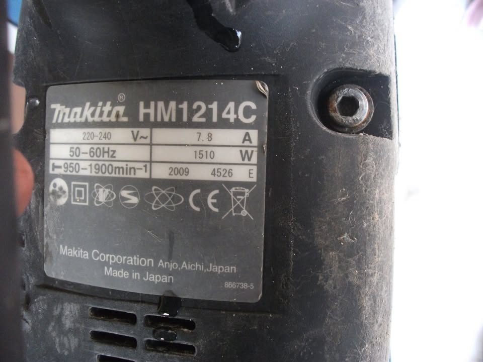 Burineur SDS-Max MAKITA HM1214C   LIVRAISON OFFERTE EN POINT RELAY