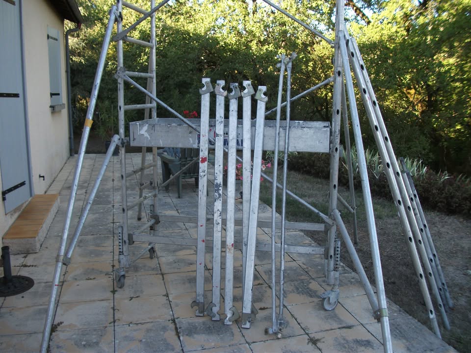 Échafaudage COMABI SPIRO 150 – Hauteur de plancher jusqu’à 6 m – Occasion état correct