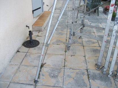 Échafaudage COMABI SPIRO 150 – Hauteur de plancher jusqu’à 6 m – Occasion état correct