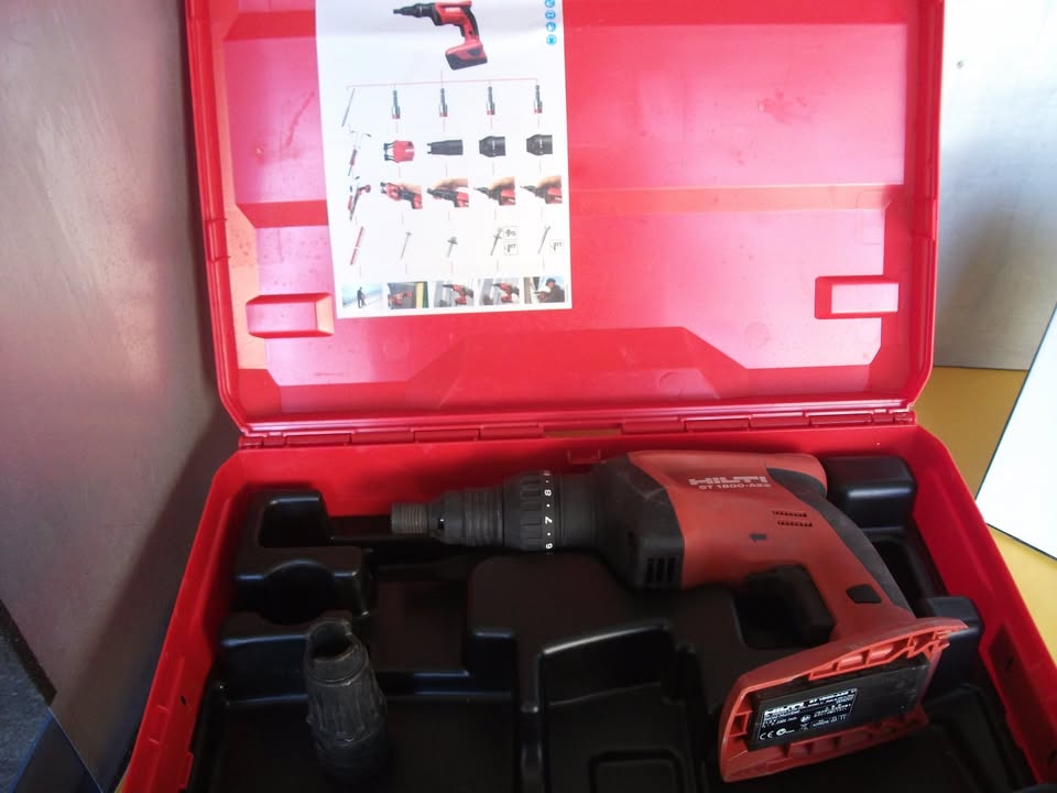 Visseuse pour construction métalique  HILTI ST 1800 A22 nue. Livraison offerte.