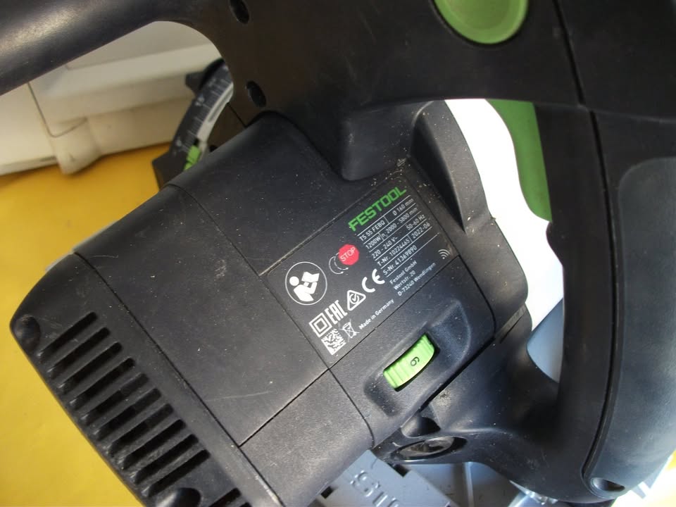 Scie plongeante FESTOOL TS 55 FEBQ 1200w. Lame 160mm. Livraison offerte.