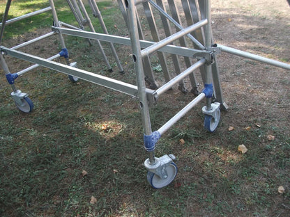 Échafaudage roulant aluminium COMABI CROSS 180. Occasion état proche du neuf.