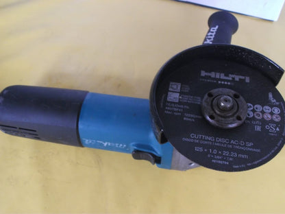 MEULEUSE MAKITA 9558NR – 850 W – Ø 125 MM Occasion très bon état.