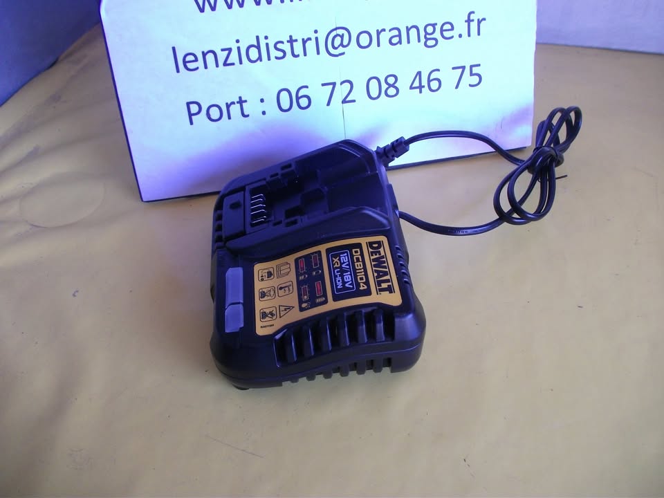 DEWALT DCB1104. CHARGEUR universel neuf.
