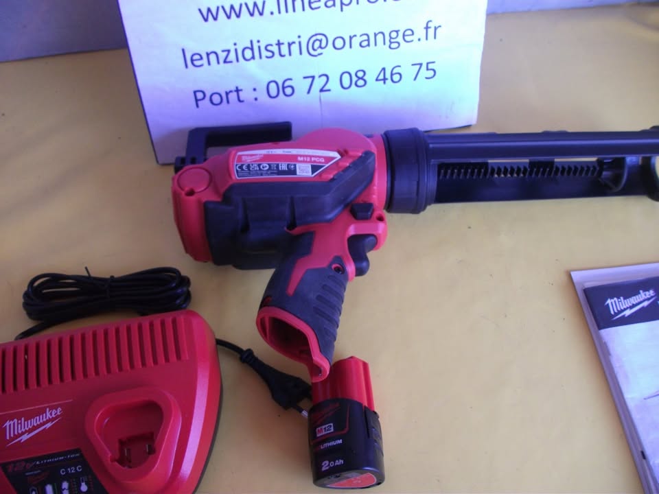 MILWAUKEE M12 PCG. PACK PISTOLET À COLLE – 12 V – 310 ML neuf. Port offert