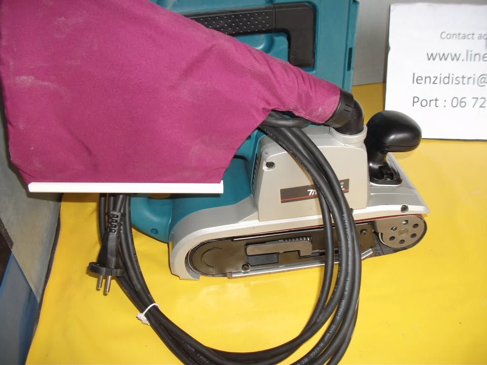 PONCEUSE À BANDE MAKITA 9403J – 1 200 W – 100 × 610 MM neuve.