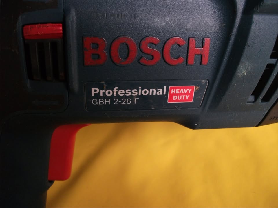 BOSCH PROFESSIONAL GBH 2-26 F Perfo-burineur– 830 W – SDS PLUS
