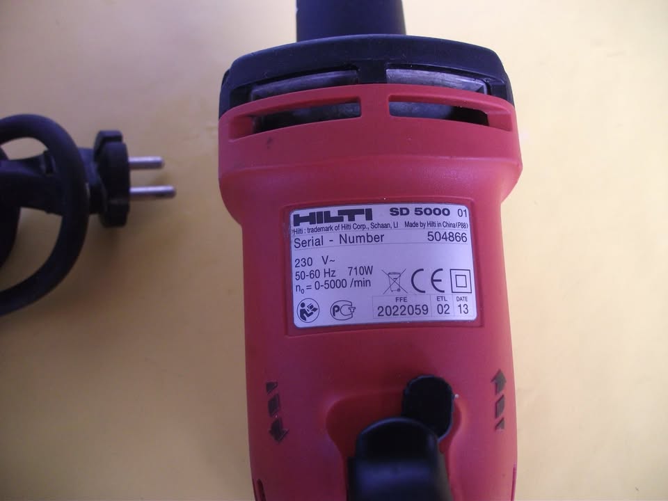 HILTI SD 5000. VISSEUSE PLAQUISTE  FILAIRE – 5 000 TR/MIN