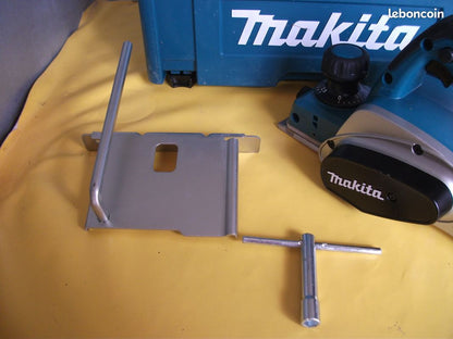 Rabot électrique filaire 620 w. 82mm. MAKITA KP0800. Port offert.