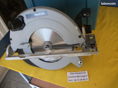 Scie circulaire MAKITA 5903R – 2000 W – Ø 235 mm.  LIRAISON OFFERTE.