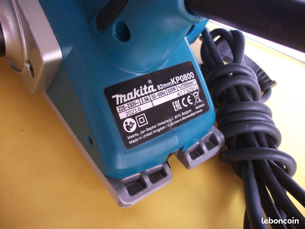 Rabot électrique filaire 620 w. 82mm. MAKITA KP0800. Port offert.