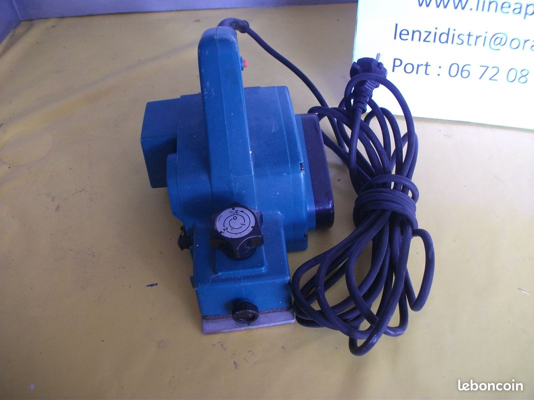 Rabot MAKITA 1923H – 82 mm – 850 W Occasion très bon état.