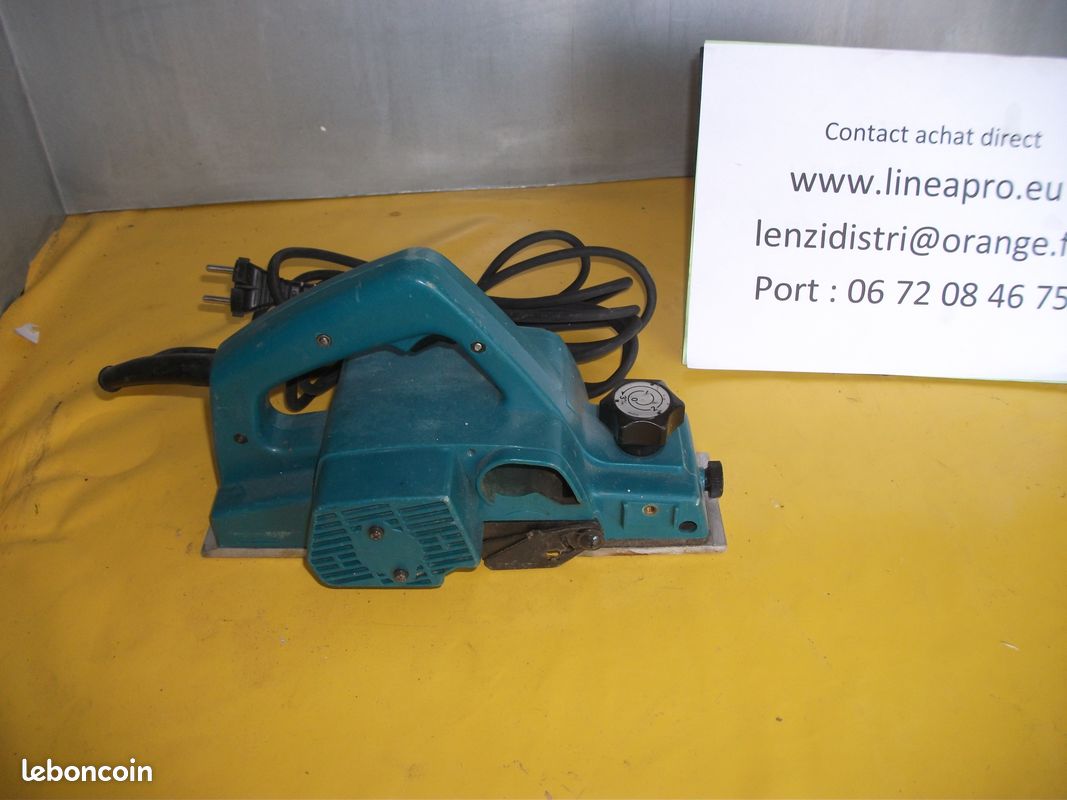Rabot MAKITA 1923H – 82 mm – 850 W Occasion très bon état.